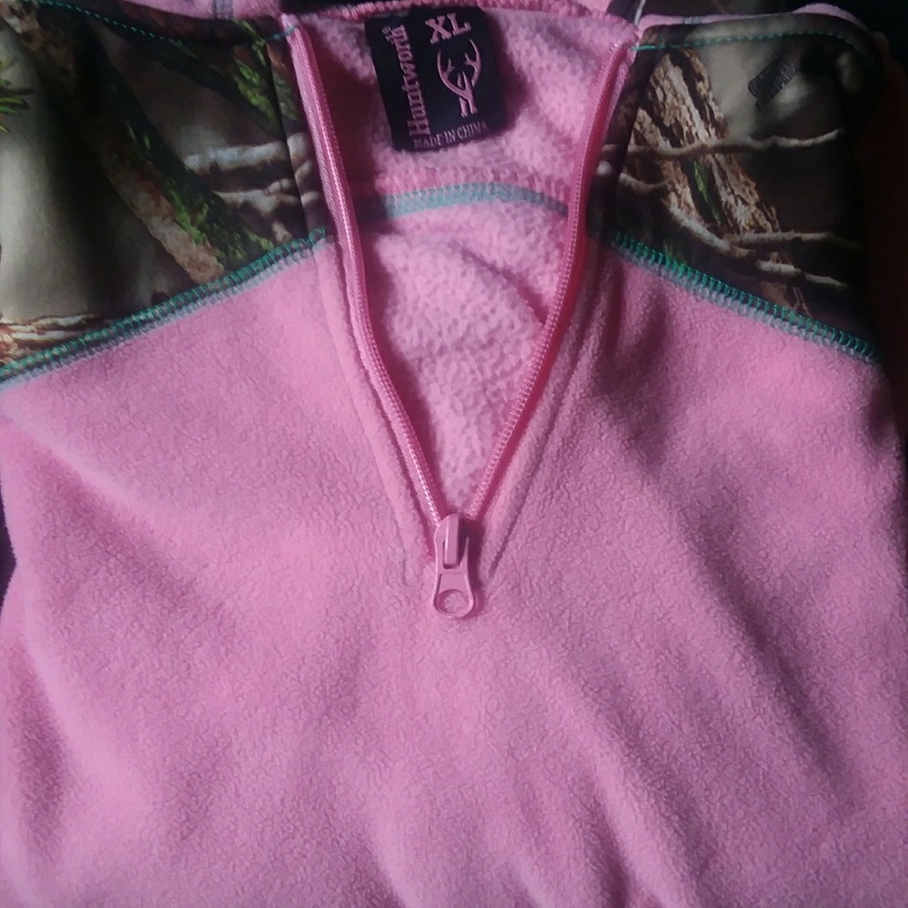 pink & camo hoodie